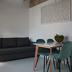 Zahira Suites